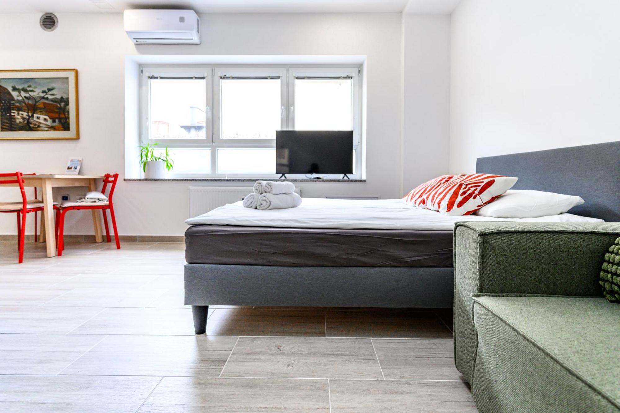 The Industrial Loft Apartman